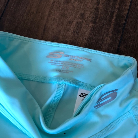 NWT sketchers leggings - Picture 2 of 2